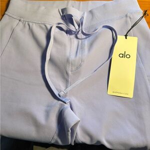 ALO Yoga Lavender Leggings. New With Tags Super soft